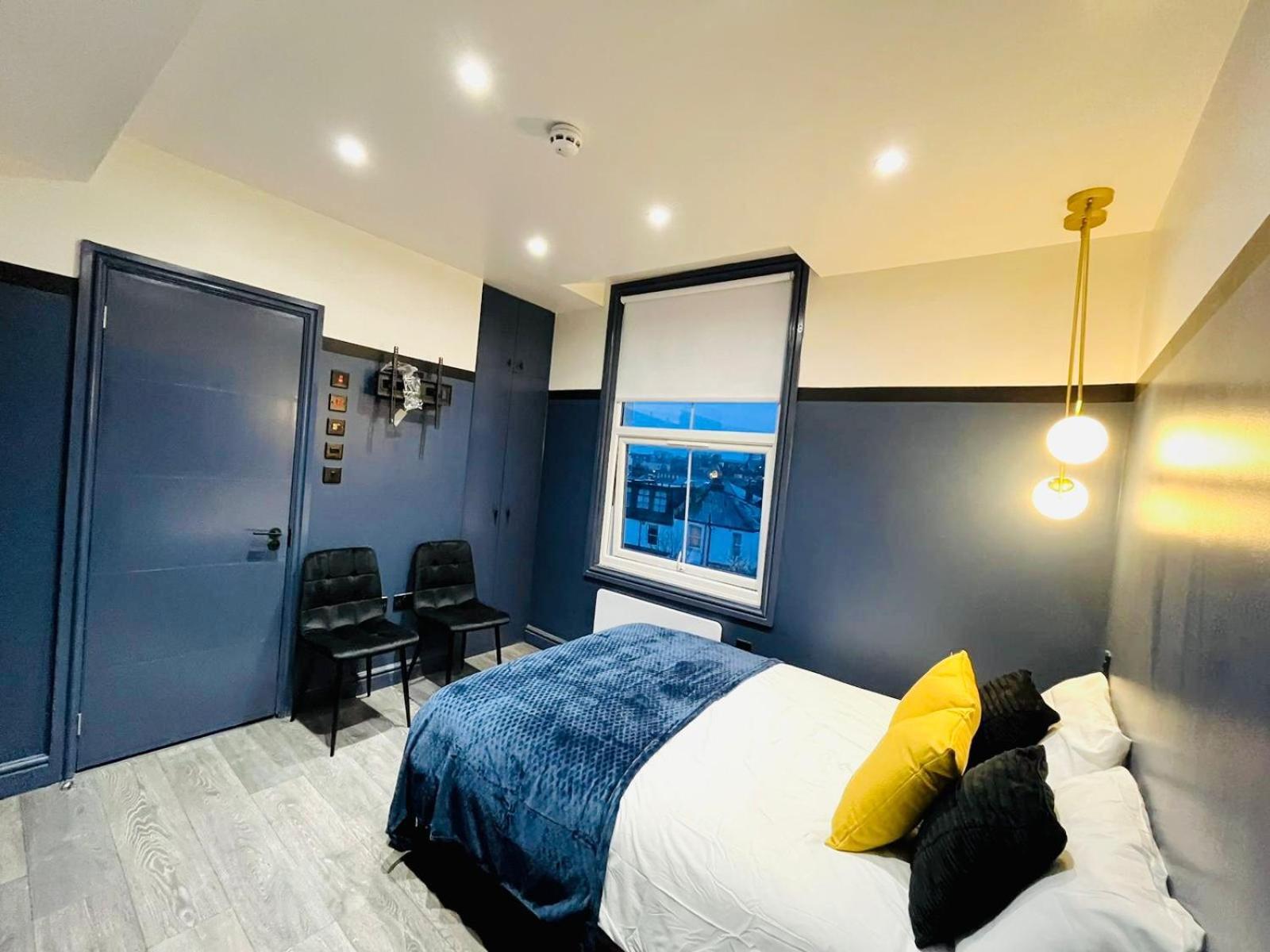 Pensiune 39 Blue House Luxury Ensuite Ideal For Tourists *