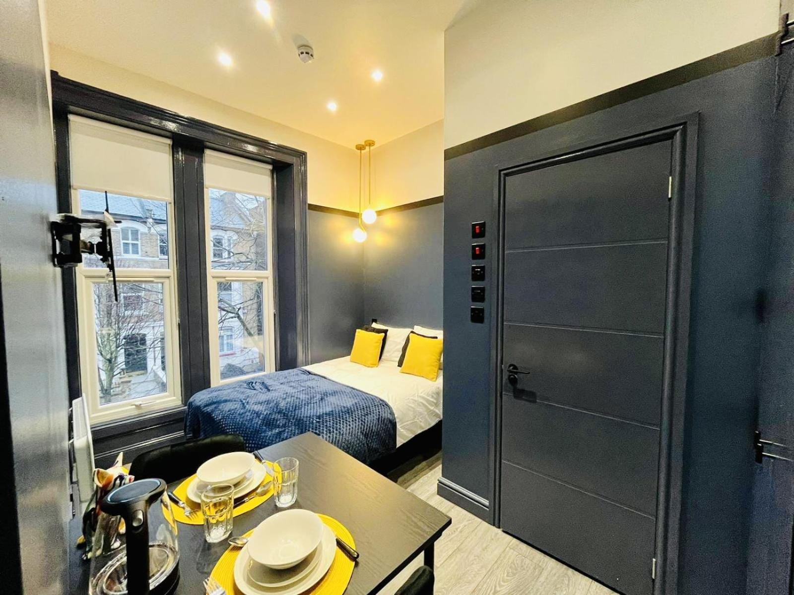 Pensiune 39 Blue House Luxury Ensuite Ideal For Tourists Londra