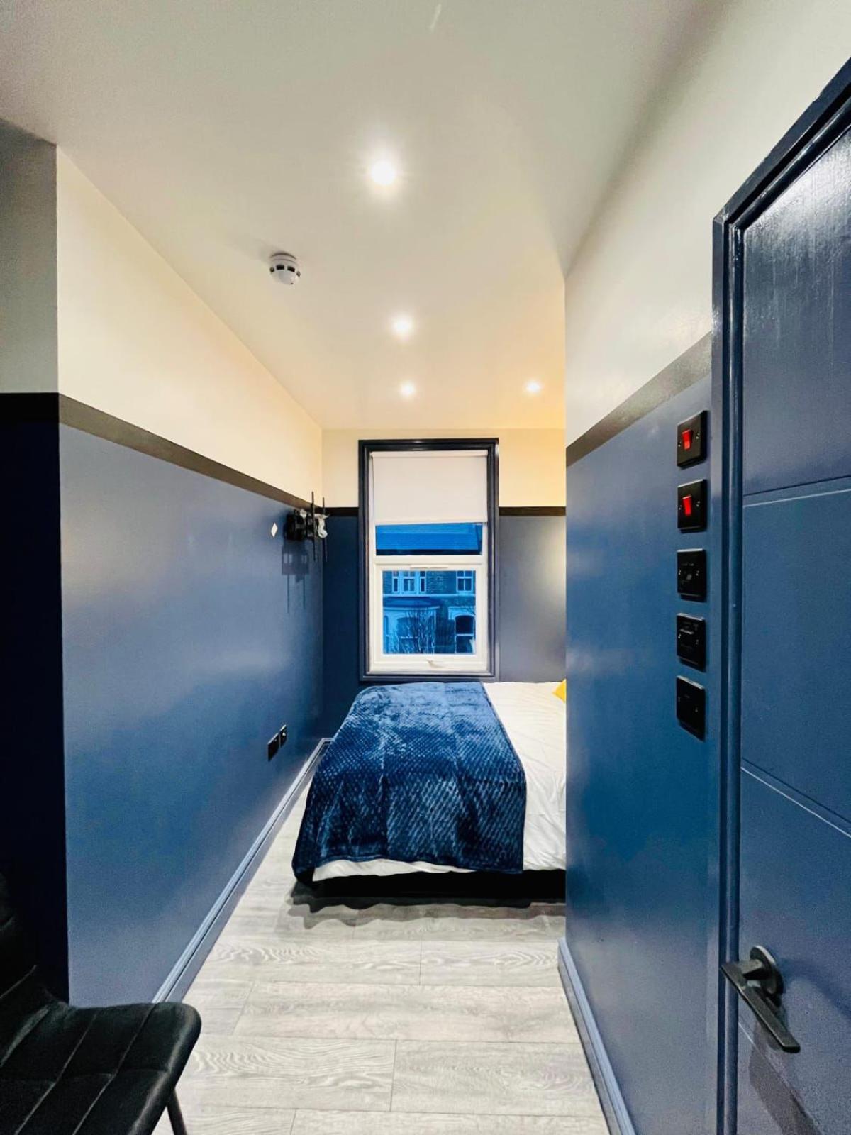 39 Blue House Luxury Ensuite Ideal For Tourists Pensiune Londra