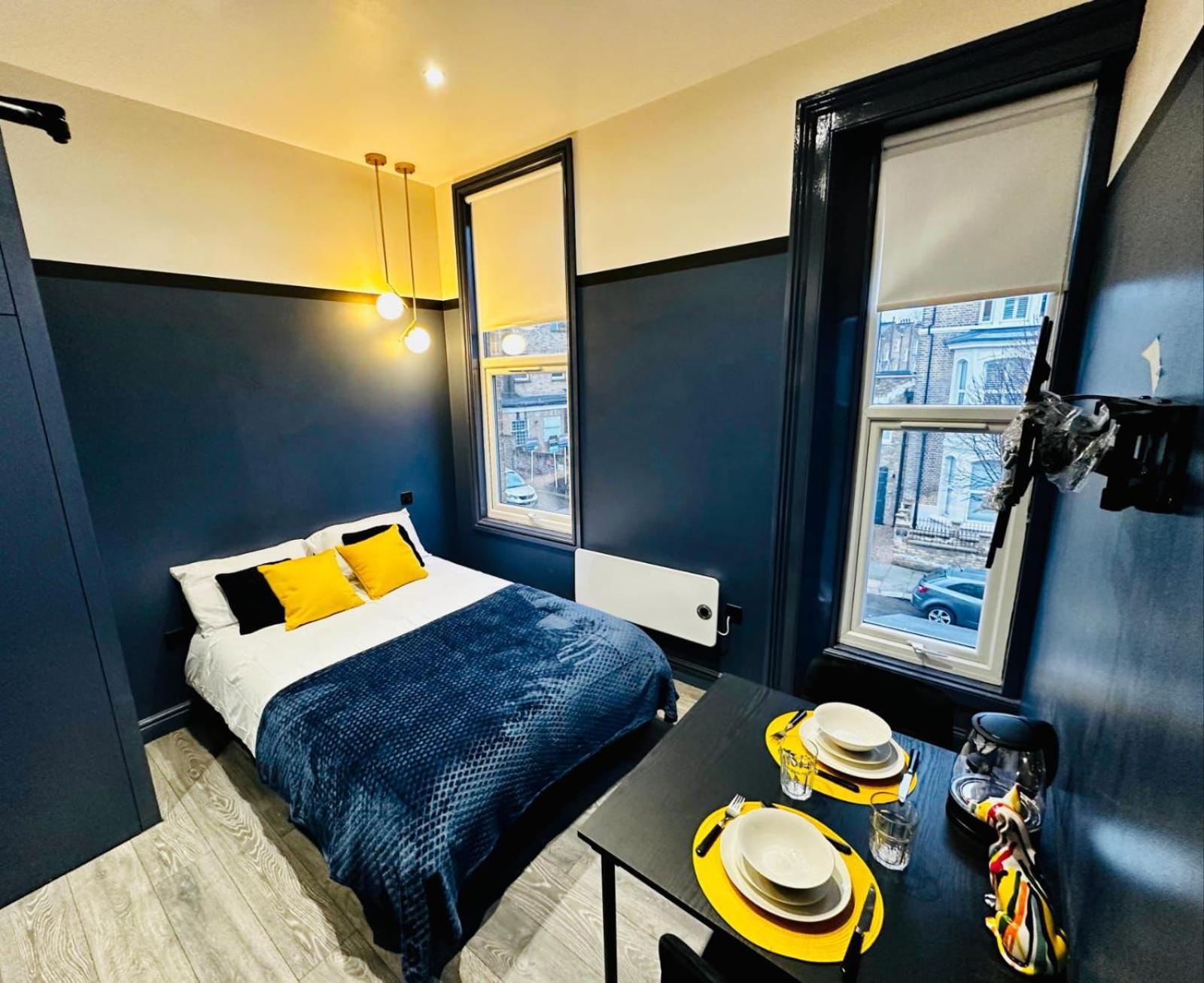 39 Blue House Luxury Ensuite Ideal For Tourists Pensiune *